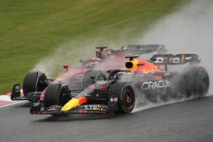 多多28中国官网-维斯塔潘何以加冕双冠王②：成熟与自控但危险仍在？