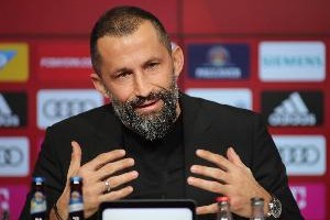 萨利：赋闲1年半我已准备好再次工作，会看看德甲或国外的机会